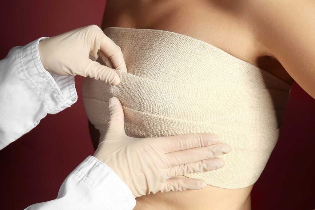 عوارض جراحی زیبایی سینه